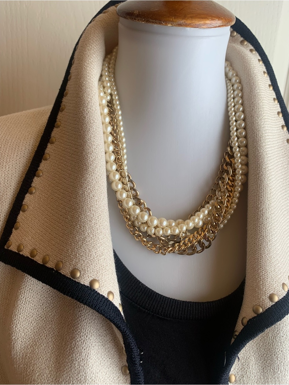 Fabulous Cream knit Blazer/jacket  ST JOHN - Picture 8 of 14